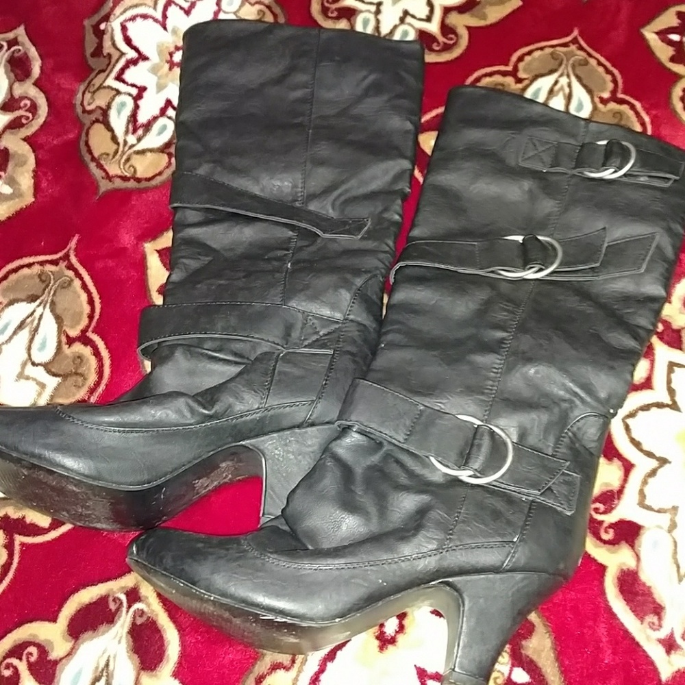 Black boots